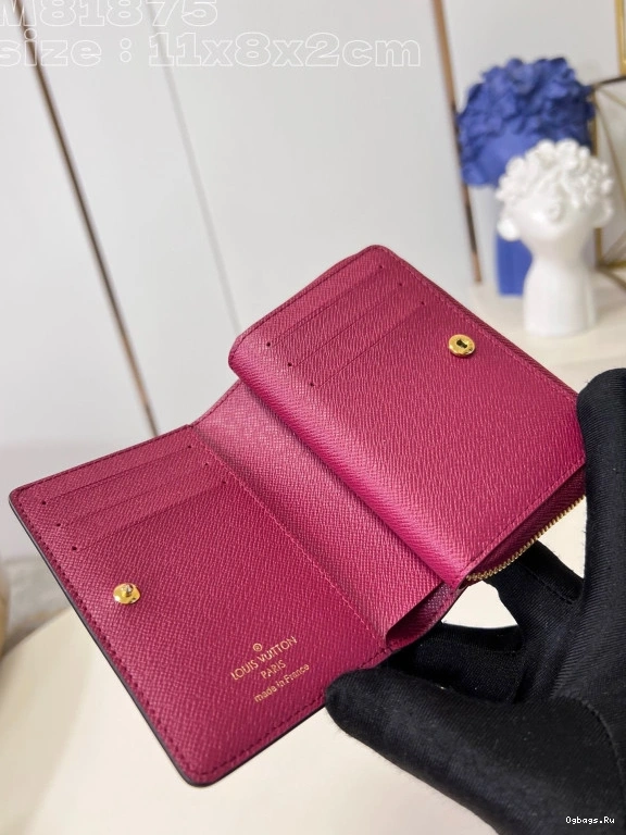 WALLET-11.5*8.5*2.2cm Lou VUITTON LOUIS 0109